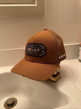 Ariat hat